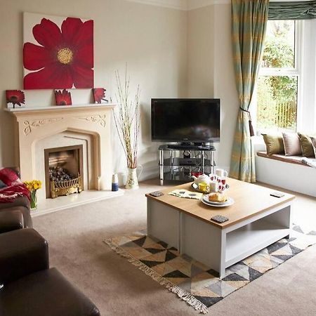Comfy Big 7 Bedroom Townhouse Harrogate Eksteriør billede