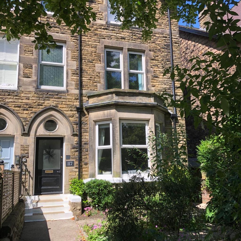 Comfy Big 7 Bedroom Townhouse Harrogate Eksteriør billede